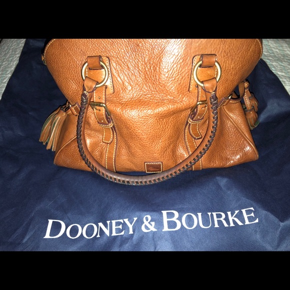 Dooney and Bourke bag - Picture 1 of 8